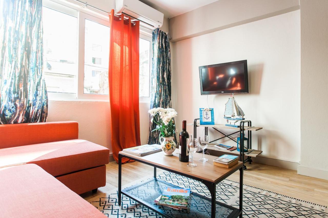 Tostay-Unique Apartment Hotel In Athens Center! Atenas Exterior foto