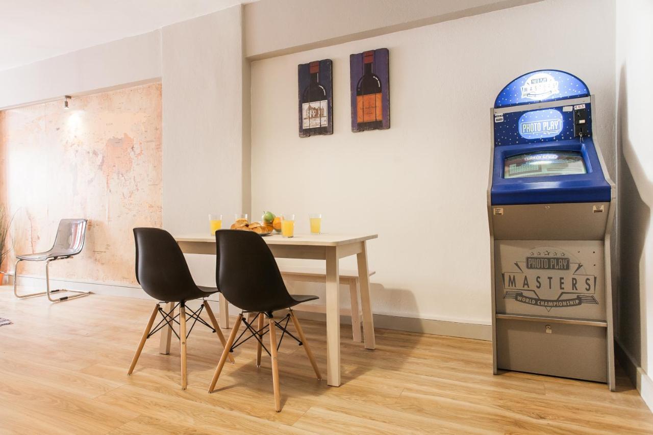 Tostay-Unique Apartment Hotel In Athens Center! Atenas Exterior foto