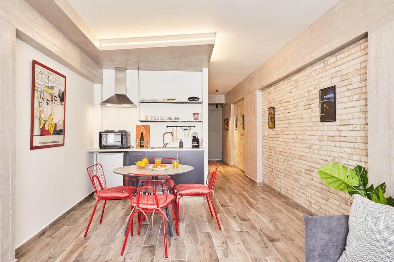 Tostay-Unique Apartment Hotel In Athens Center! Atenas Exterior foto