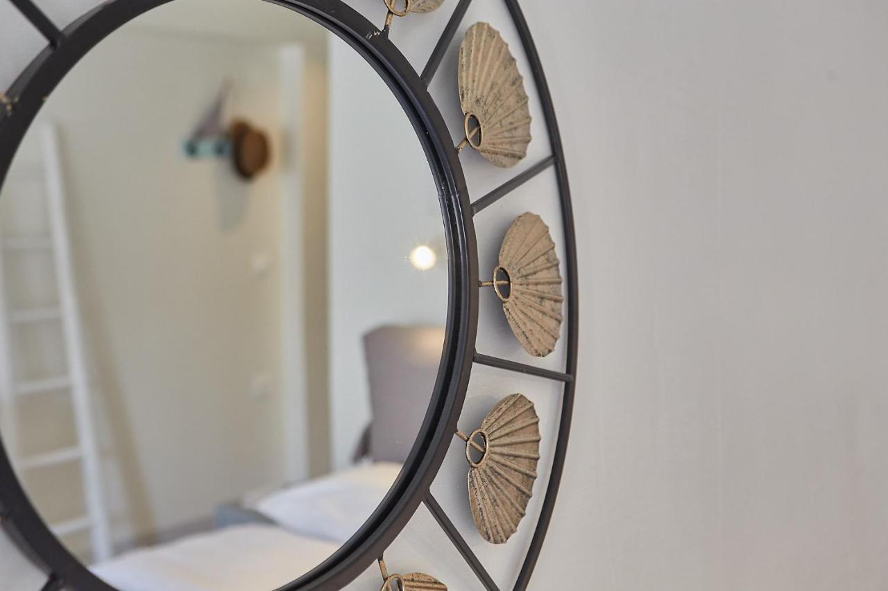 Tostay-Unique Apartment Hotel In Athens Center! Atenas Exterior foto